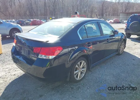 2013 Subaru Legacy 2.5I Premium из США, поврежденный, VIN 4S3BMBC68D3012877